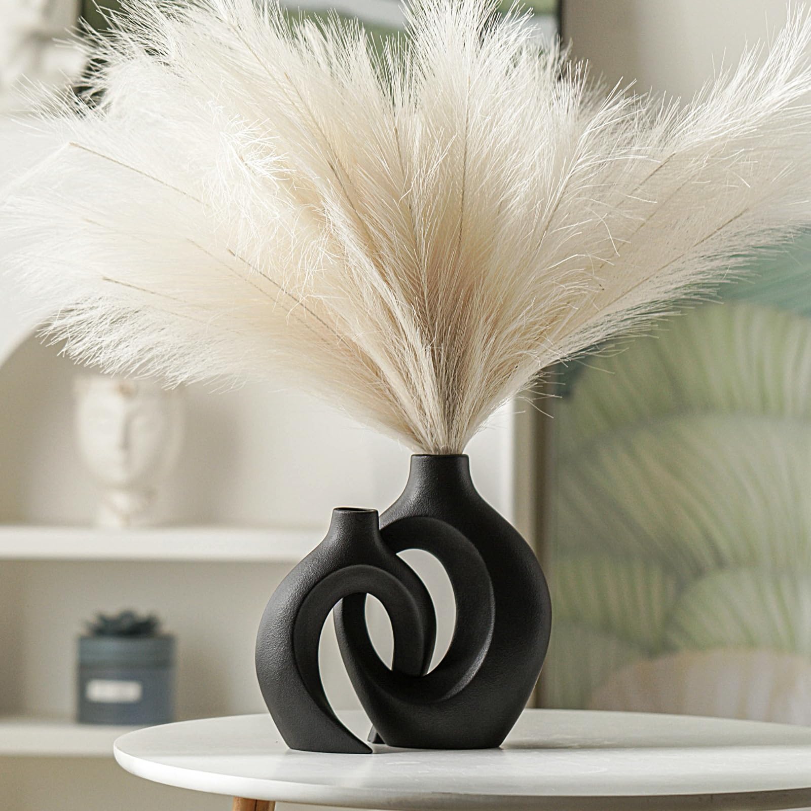 Snuggle Hollow Ceramic Vases