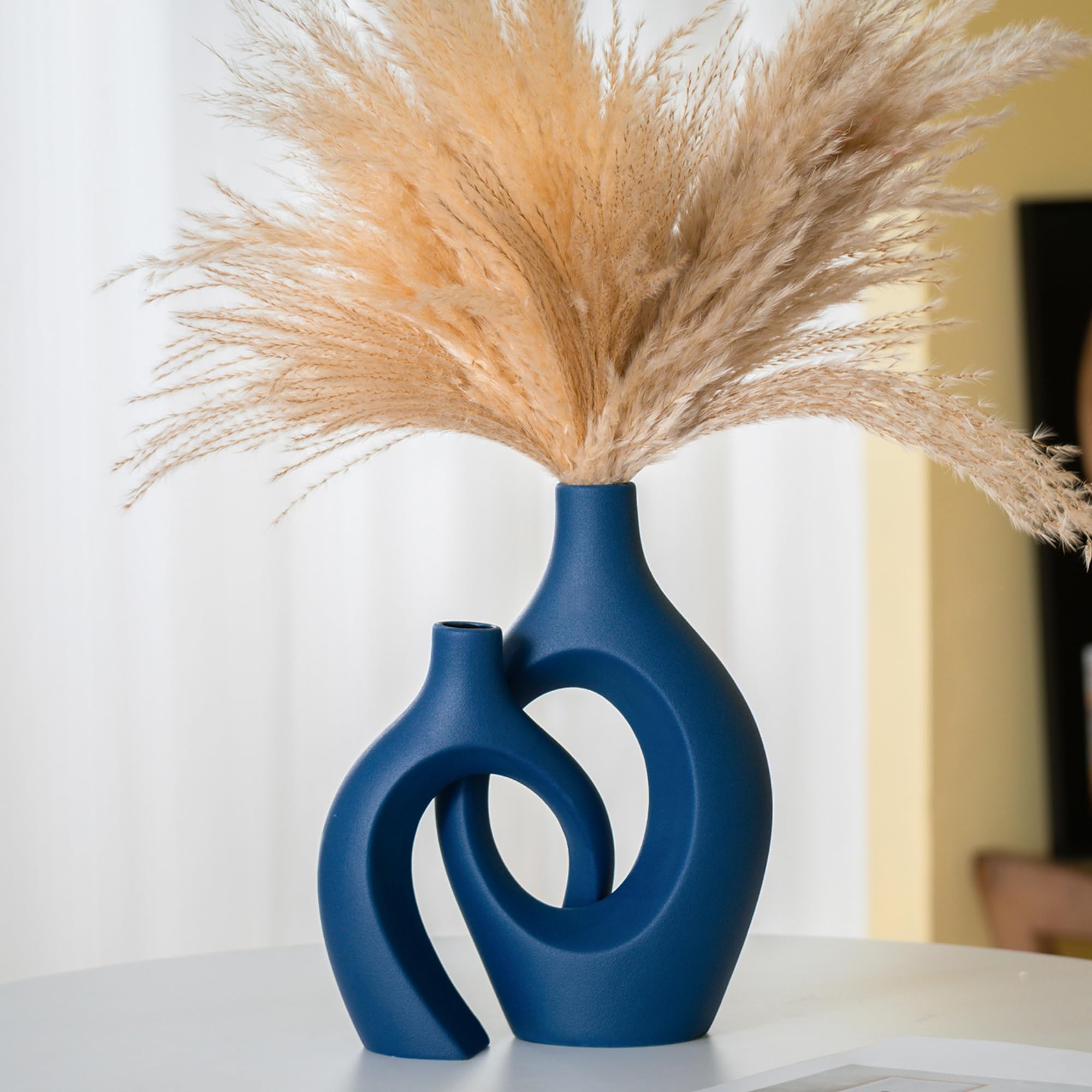 Snuggle Hollow Ceramic Vases