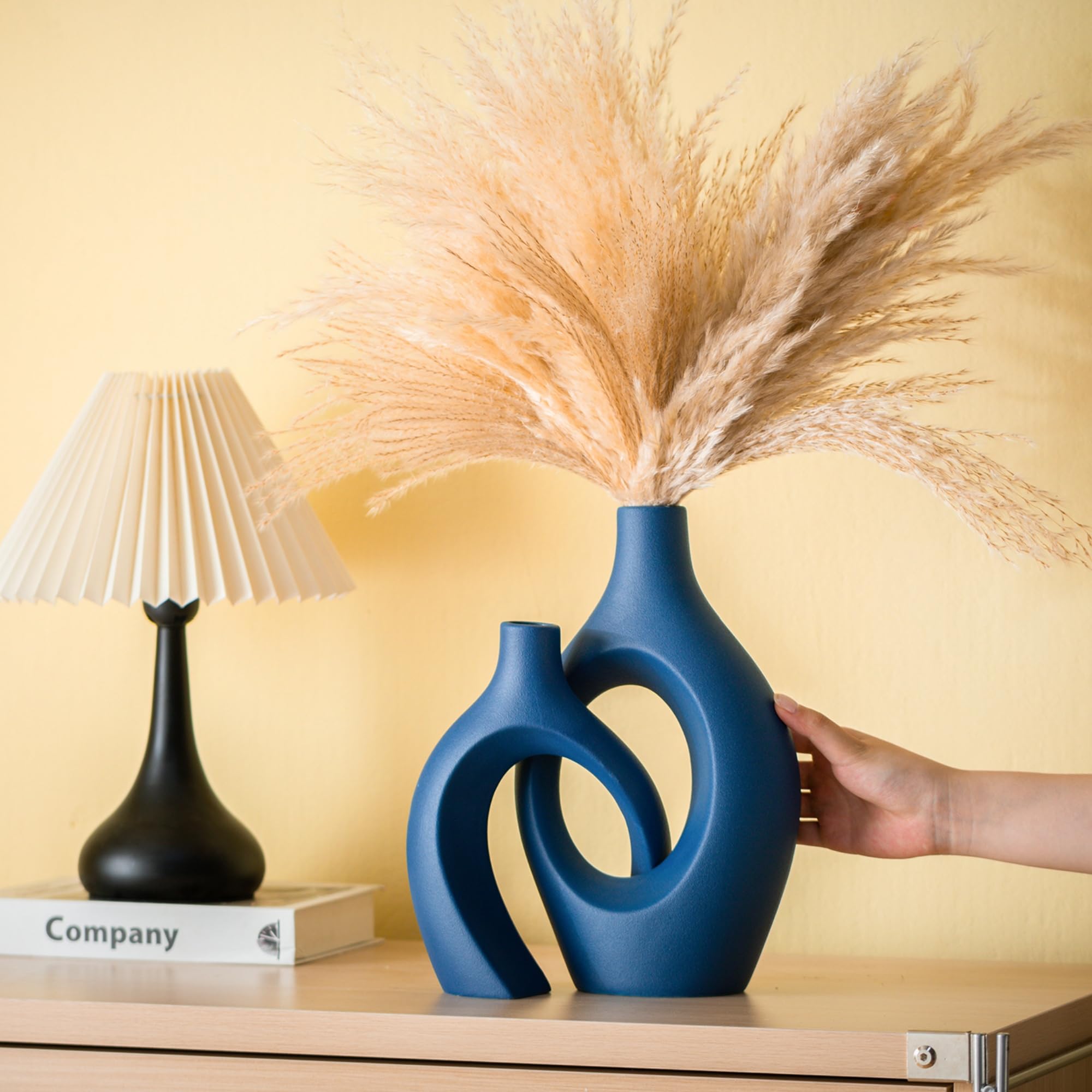Snuggle Hollow Ceramic Vases