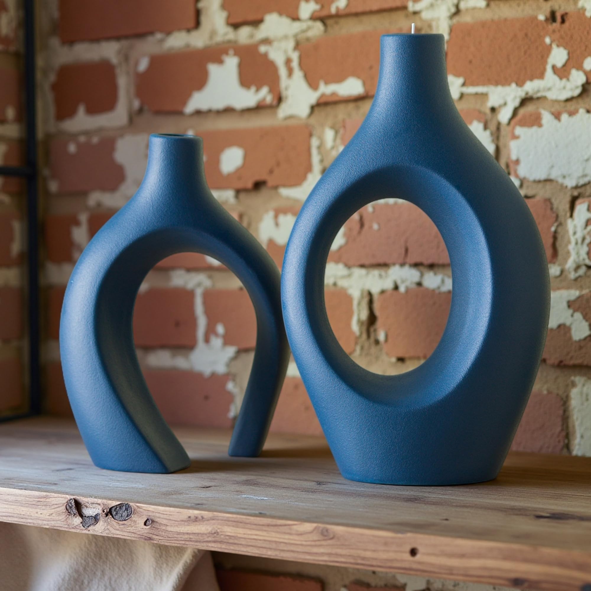 Snuggle Hollow Ceramic Vases
